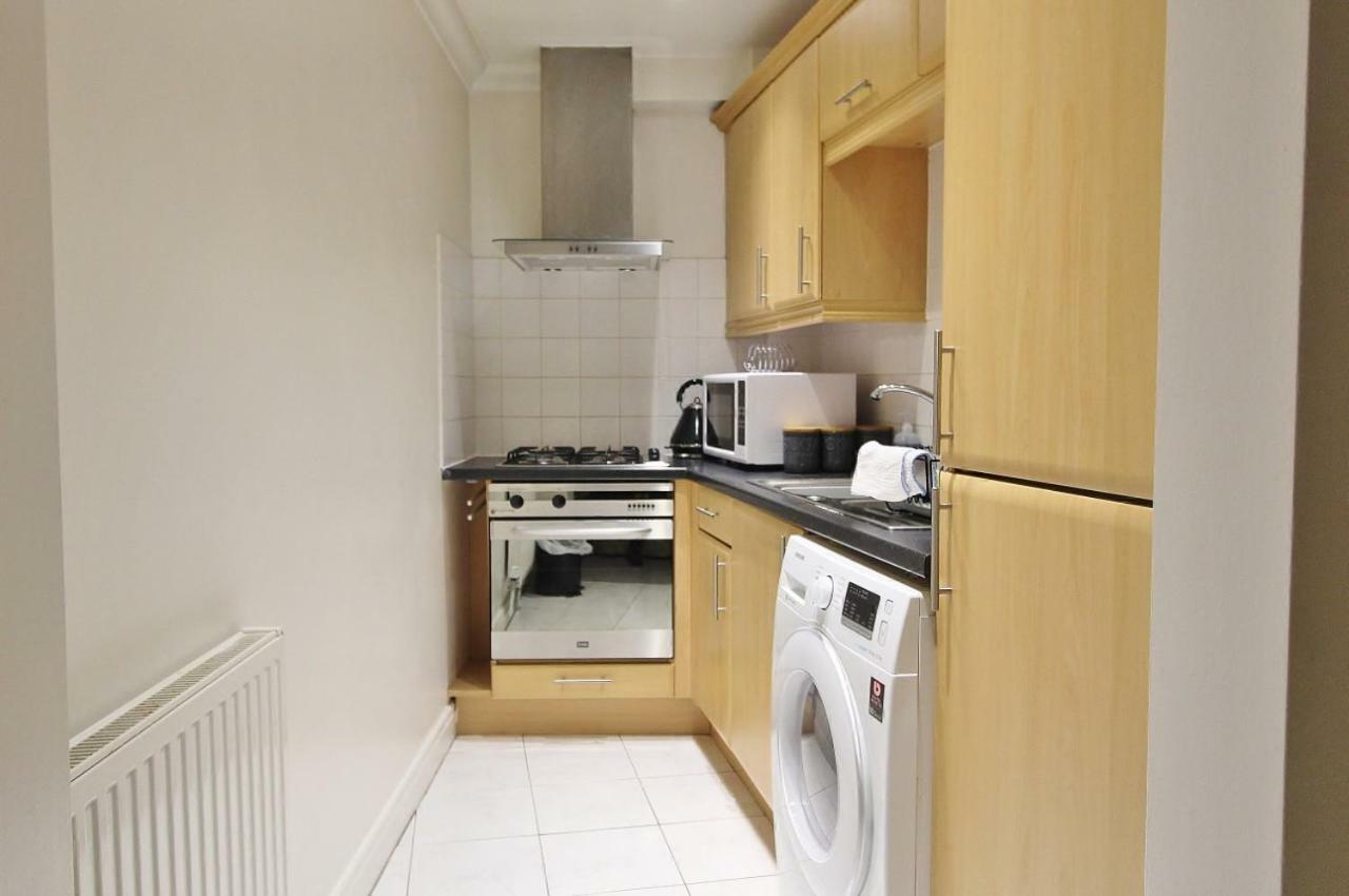 דירות בורנמות' 94A Flat 1Gladstone Road East מראה חיצוני תמונה